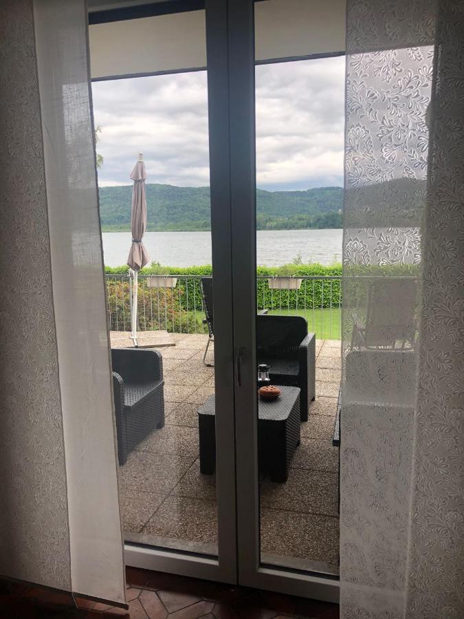 Casa Gaiani Villetta In Riva Al Lago Vista Mozzafiato Varano Borghi Екстериор снимка